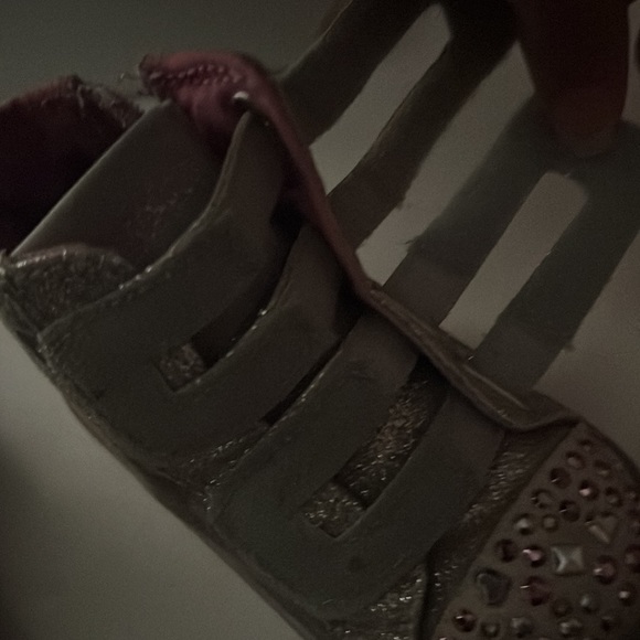 Great for Halloween night or for fall festivals, Light up twinkle toes!.. - Picture 4 of 7